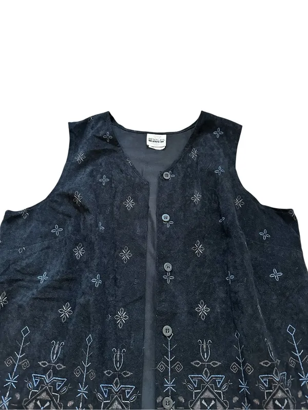 Vintage Black Faux Suede Vest Fringe Hem Embroidered Boho Western Festival - Image 4