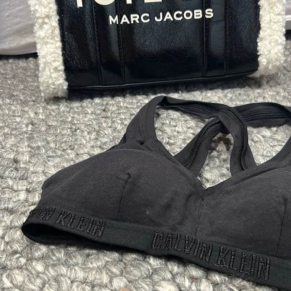 Calvin Klein‎ Criss Cross Back Sports Bra - Image 2