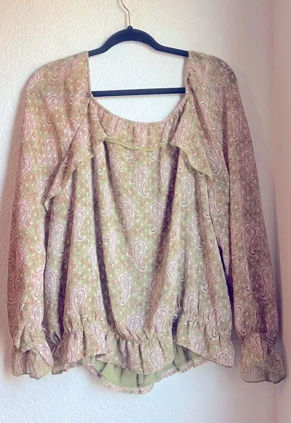 DR2 Sage Paisley Blouse Size XXL - Image 5