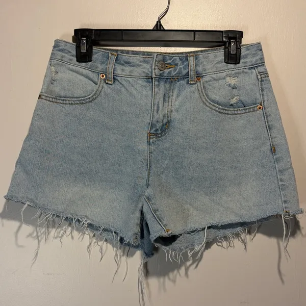 BDG Urban Outfitters- A-Line Raw Hem Light Wash Distressed Denim Shorts- Size 26 - Image 2