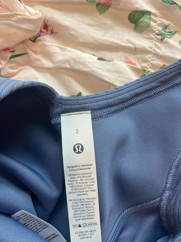 Lululemon Tank Softstreme Ribbed Cropped - Image 6