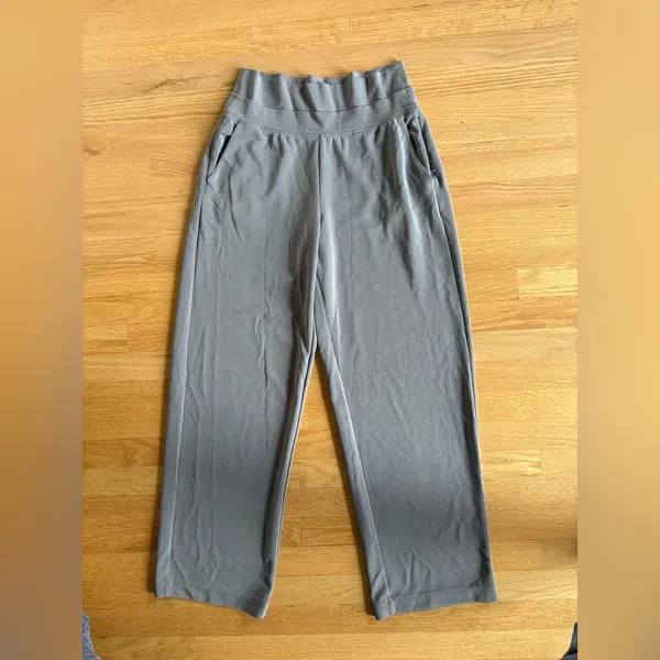 Athleta wide leg sweatpants - Image 6