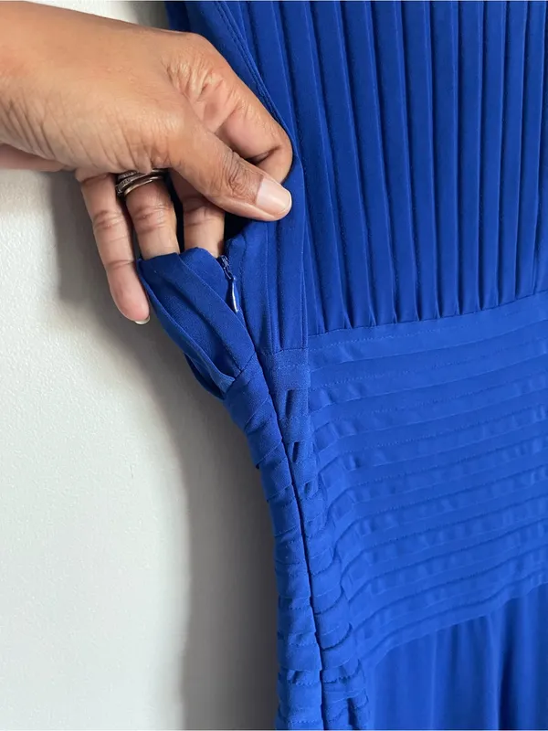 CALVIN KLEIN | Royal Blue Sleeveless Pleated Waist Midi Dress Sz 4 - Image 5