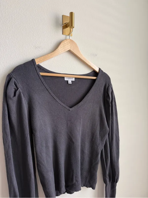 Evereve Hilary V-Neck Puff Sleeve Ribbed Pullover Sweater Grey Large - Image 4
