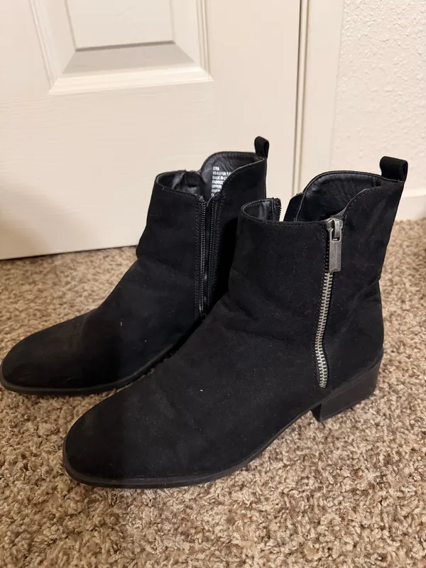 Black booties Size 8.5 - Image 4