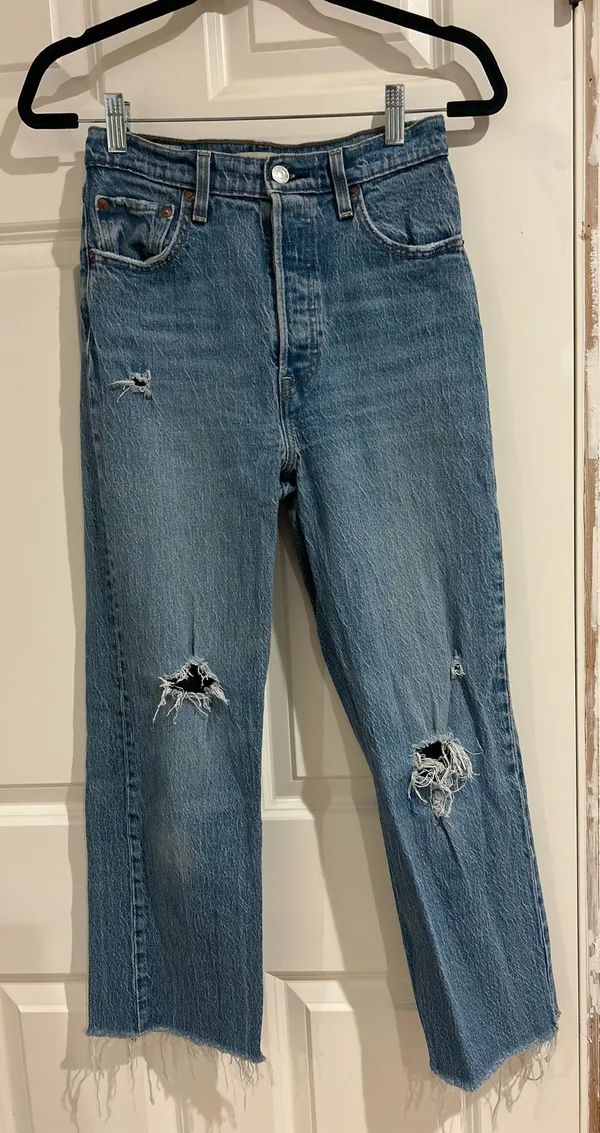 Levi’s Ribcage Straight Ankle Jeans - Image 4