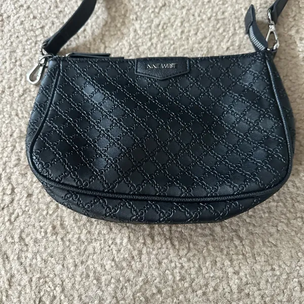 Nine West Black Pebbled Leather Crossbody Bag - Image 2