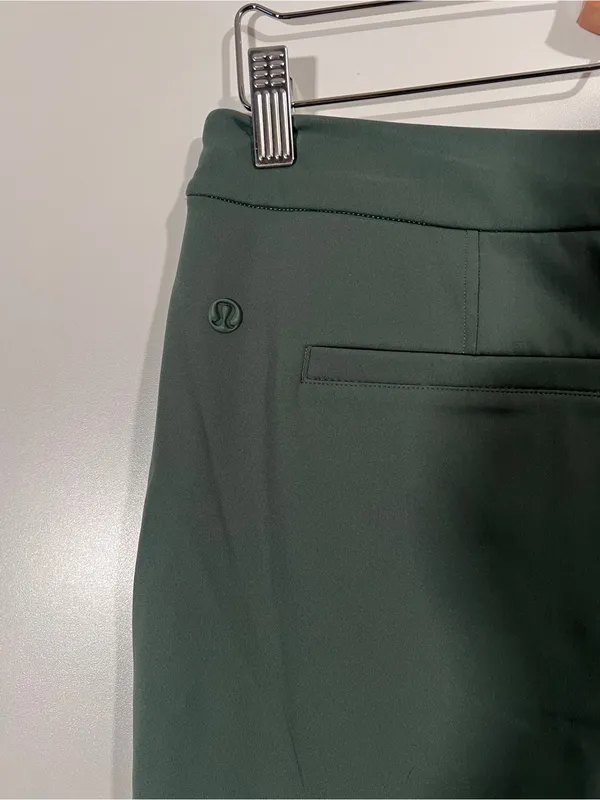 Lululemon Tapered-Leg Mid-Rise Pants 7/8 Length Ankle Size Medium Green - Image 6