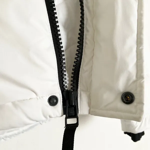 Aritzia The Super Puff™ Shorty cliMATTE™ Down Puffer Jacket White M - Image 9