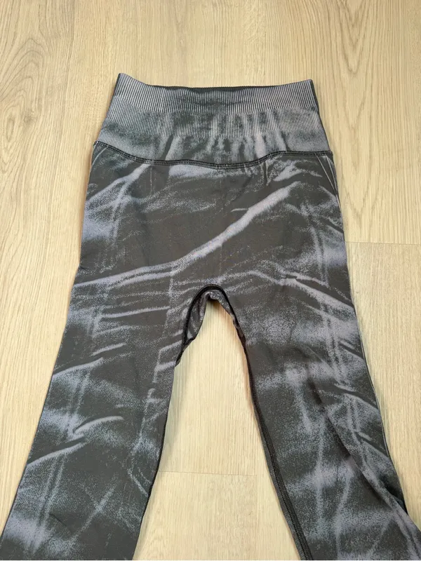 lululemon High-Rise Leggings Ebb to Street in black grey marble - Image 3