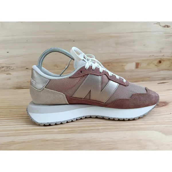 New Balance 237 Women's Size 8 W Pink Rose Gold Suede Sneakers WS237MSC - Image 4