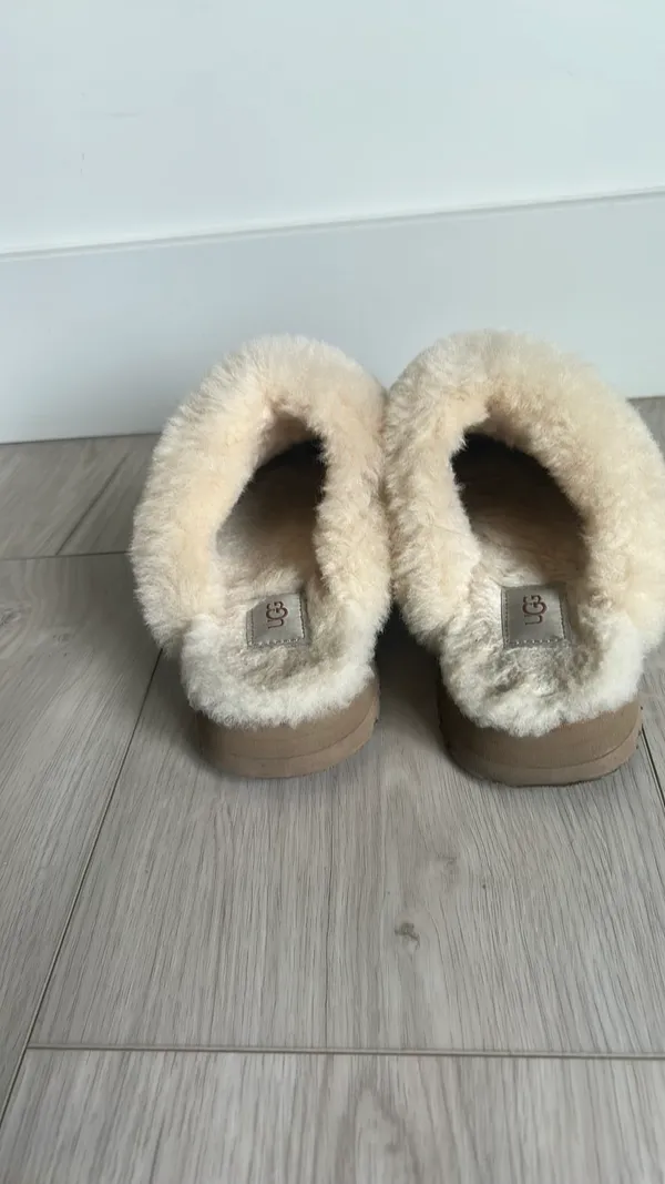 UGG Slippers Women’s - Image 5