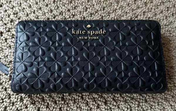 Kate Spade New York Hollie Spade Clover Geo Embossed Large Continental Wallet - Image 2