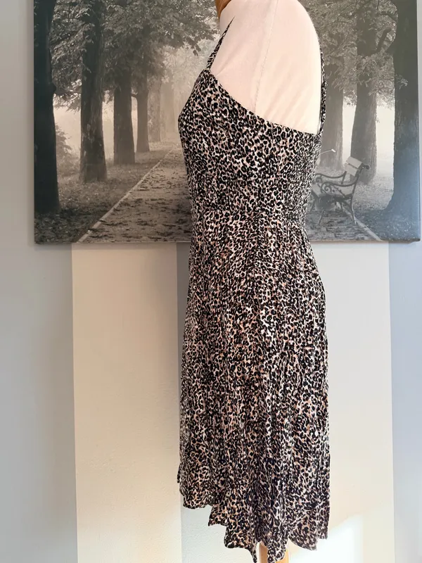 Old Navy Leopard Print Sleeveless Dress - Image 2