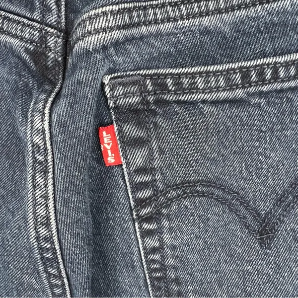 Levis Premiums Wedgie Washed Black‎ Raw Hem Crop Denim Jeans - Image 14