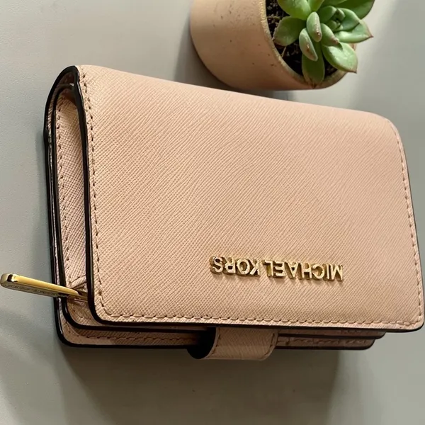 Michael Kors Jet‎ Set Bifold Wallet Women Blush Pink Saffiano Leather - Image 4