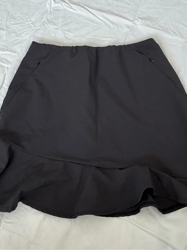 Tail Activewear Golf Skort in Black Size 6 - Image 3