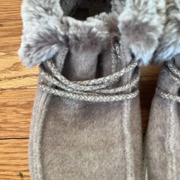 Hey Dude Wendy Fur Lined Boots Booties Shoes Women's Size 6 Comfort Slip On - Image 5