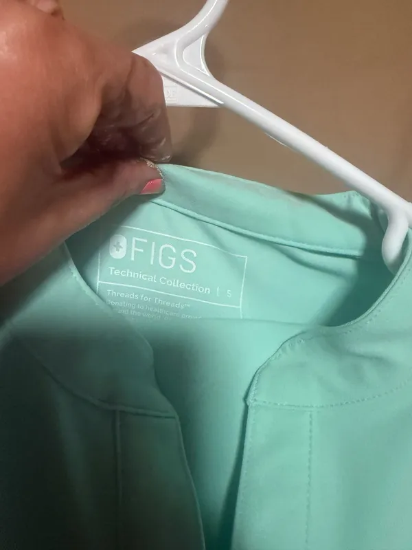 FIGS Scrub Set - Image 2