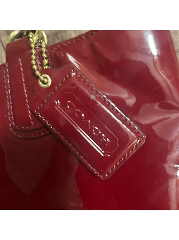 Coach Patent leather shoulder bag - Image 7