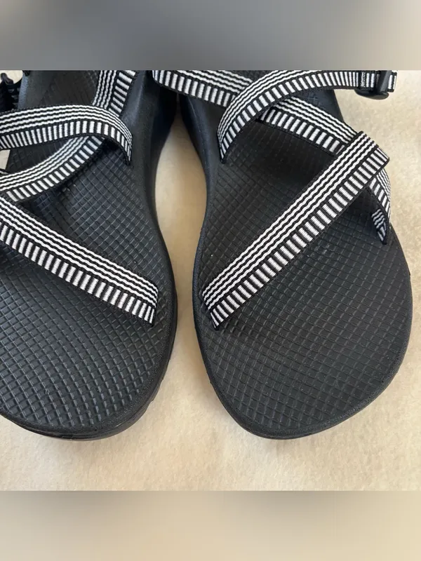 Chacos Black Women's Strappy Outdoor Sandals with White Stripe Detail Size W10 - Image 7