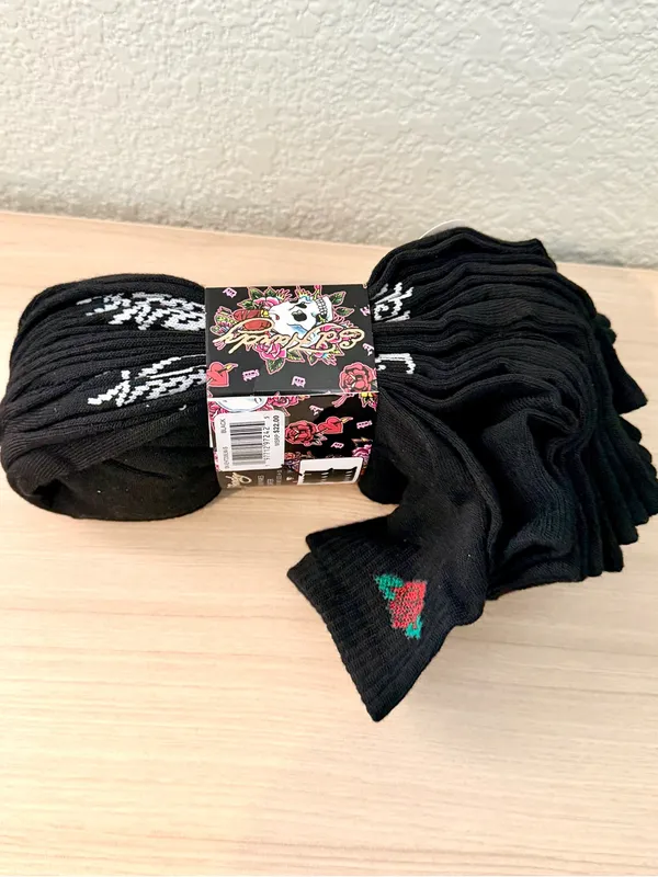Ed Hardy Black Crew Socks with Rose Embroidery -10 Pack - Image 7