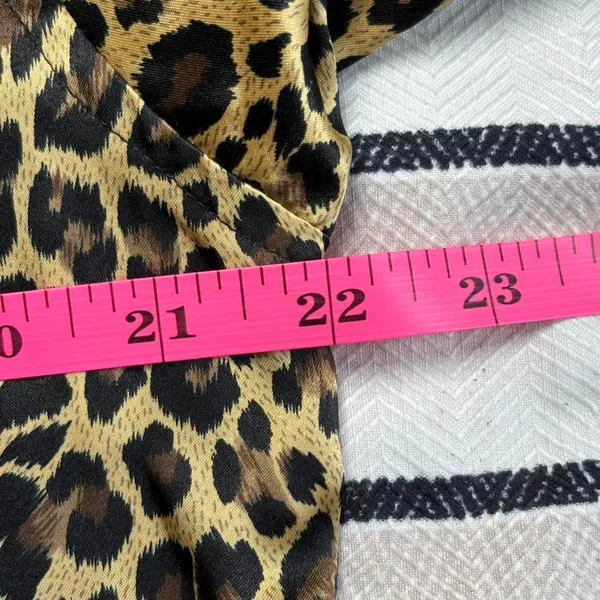 Victoria's Secret Women's Pajama Top S Leopard Print Satin-Like Black Tan - Image 7
