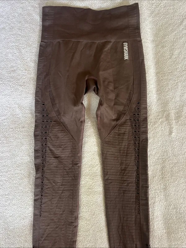 Gymshark Brown/Mauve Seamless High-Waist Leggings with Laser-Cut Panels - Image 4