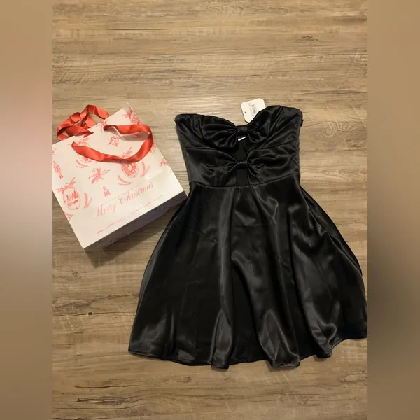 Altar’d state NEW Satin Mini Dress - strapless sexy bow details XXS NWT - Image 6
