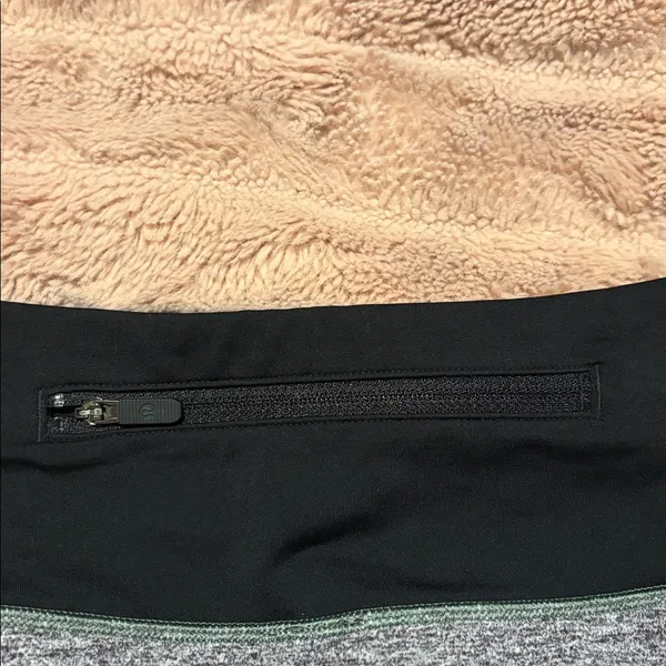 Lululemon Black & Gray Speed Up Shorts - Image 5