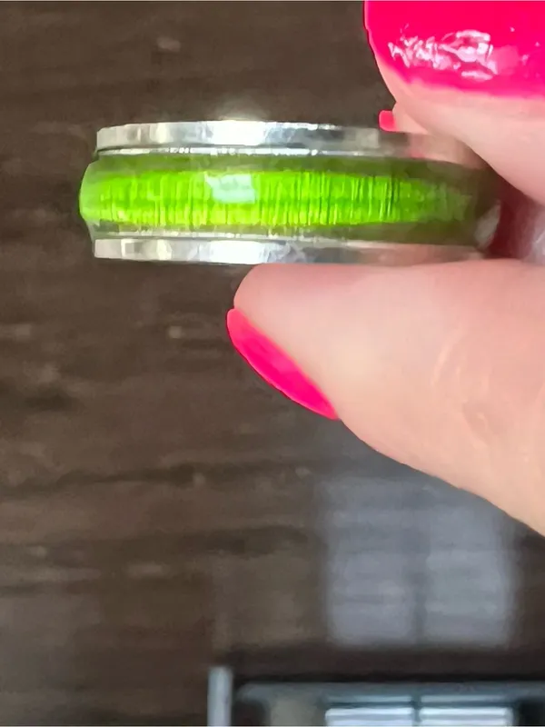 Women’s Stainless Steel Silver Dark & Light Green Cat Eye Design 6mm Size 9 - Image 3