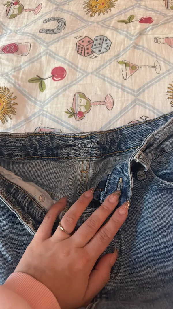 Old Navy Navy Jeans - Image 3