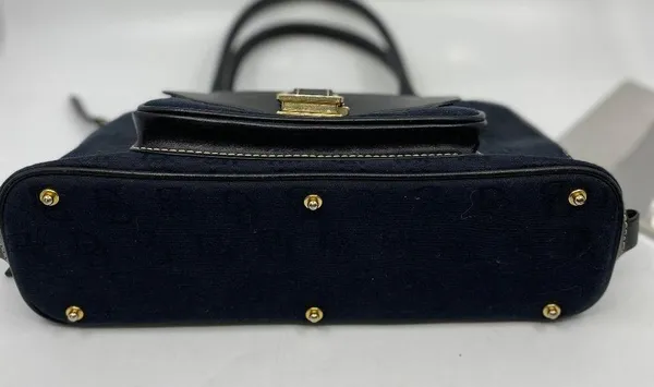 Dooney & Bourke Black Large Leather Shoulder Bag - Image 4
