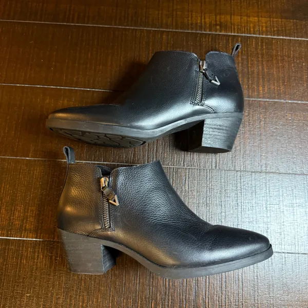 Vionic Cecily Black Leather Waterproof Ankle Boots Pointed Toe Block Heel Size 9 - Image 4