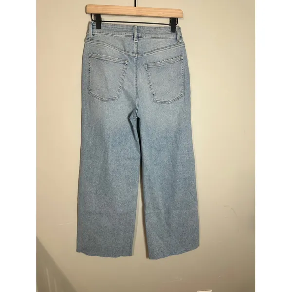 Warp + Weft High Rise Wide Leg Cropped Jeans Light Wash Blue Raw Hem Size‎ 26 - Image 4