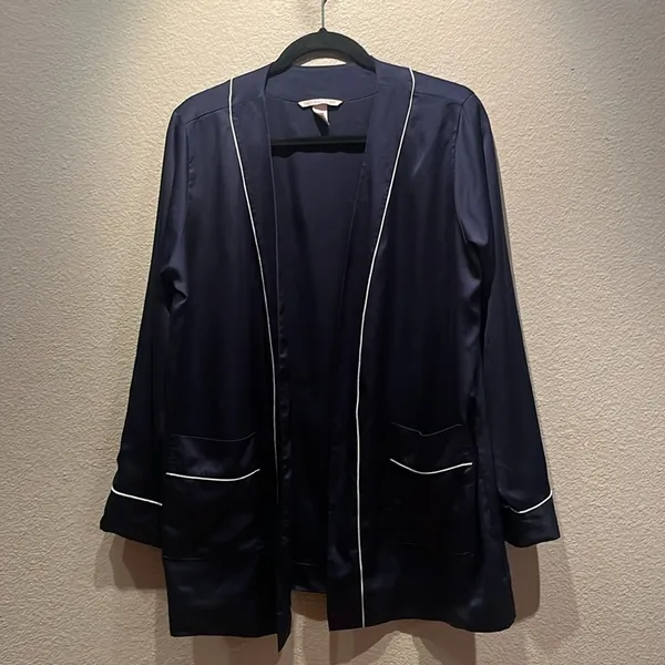Victoria’s Secret Satin-Like Navy Blue Pink Trim Jacket Style Robe Size Medium - Image 3