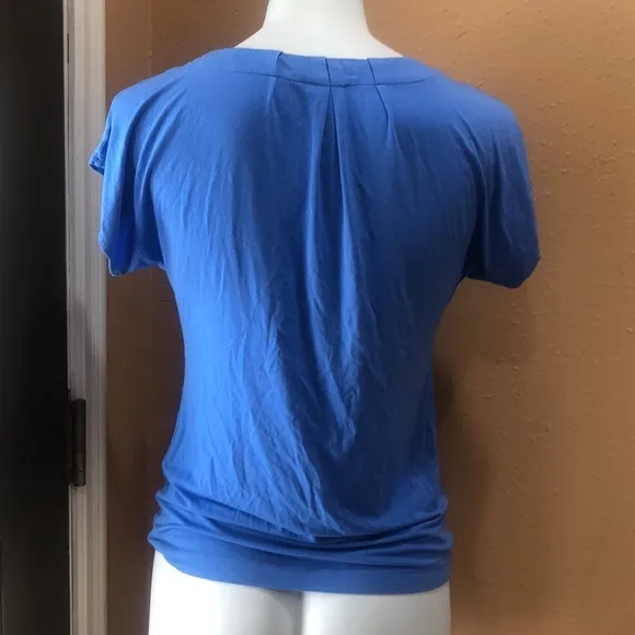Banana Republic blue tee - Image 3