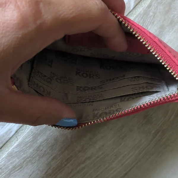 Michael Kors Coral Leather Wristlet with Card Slots - Image 7