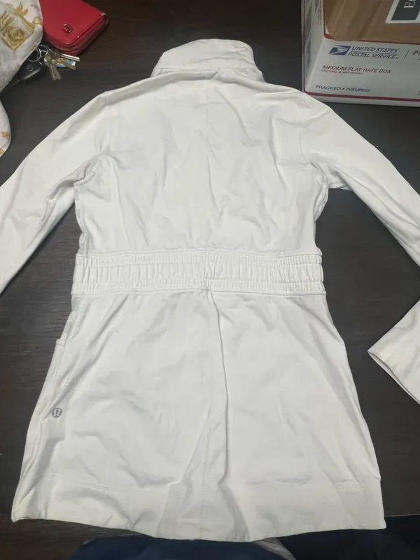 Lululemon Jacket Full-Zip - Image 5