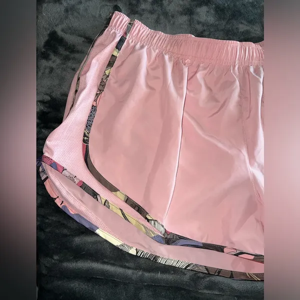 Nike Tempo Dri-fit Running Short in Pink Glaze/Wolf Grey Size XL - Image 5
