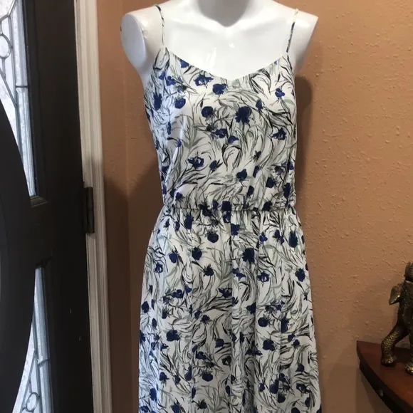 Zara white and blue floral dress - Image 3