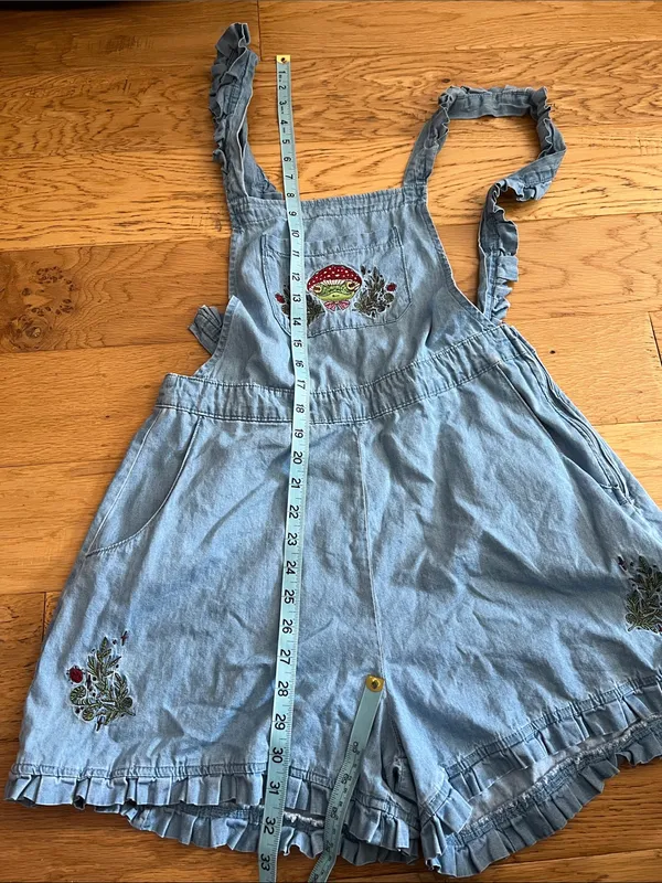 M - Hot Topic - Light Blue Denim Shortall adjustable with embroidery - Image 10