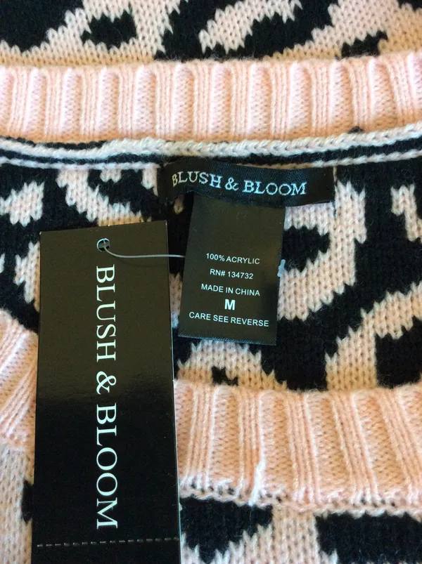 Blush and Bloom Sweater Crewneck Pullover Womens Medium New - Image 4