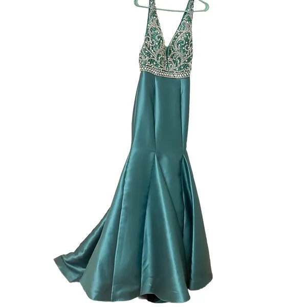 VIENNA Prom Homecoming‎ Pageant Dress Emerald Green Size 6 Mermaid Embellished - Image 4