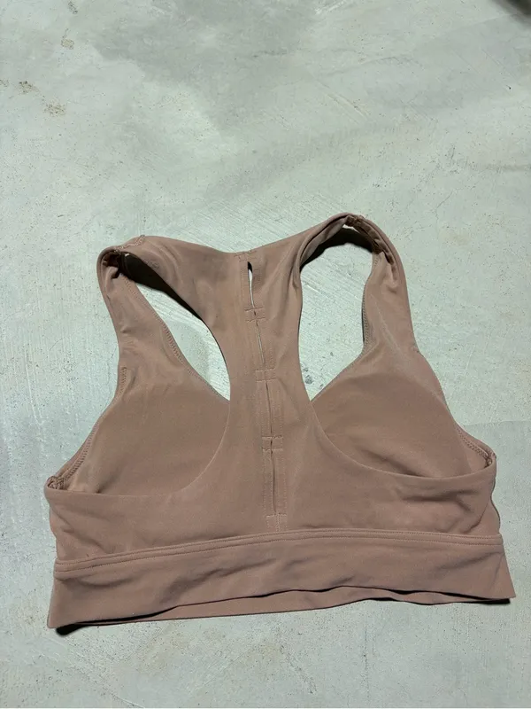 Aerie offline stretch medium support sports bra small - Image 3