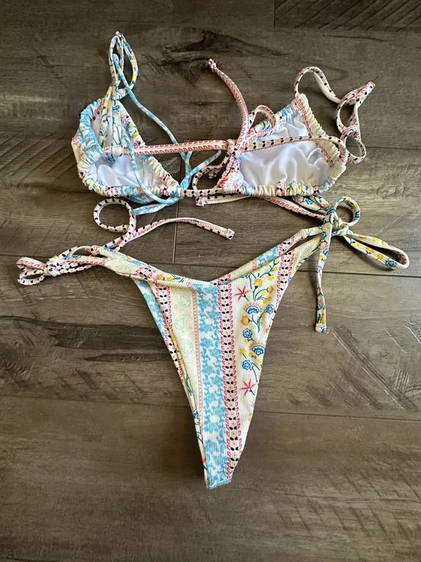 Triangl Bikini Set - Image 2