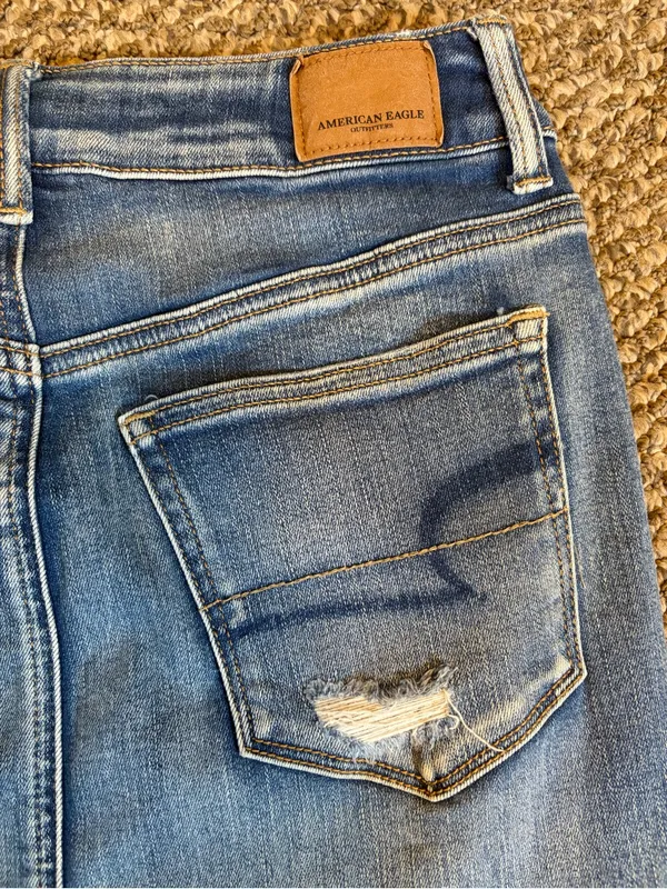 American Eagle Denim Mini Skirt Next Level Stretch - Image 3