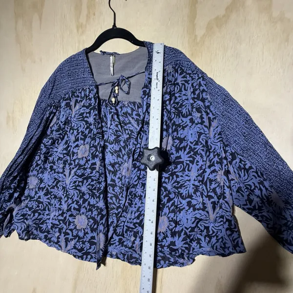 Free People Boho Floral Peasant Crop Top Women's M Blue Balloon Sleeve Blouse - Image 5