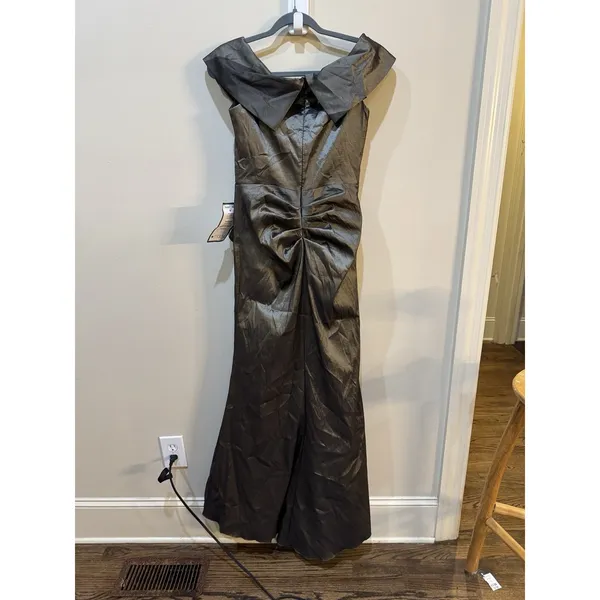 XSCAPE Women's Taffeta Off-The-Shoulder Sweetheart Gown Size 10 Olive - Image 3