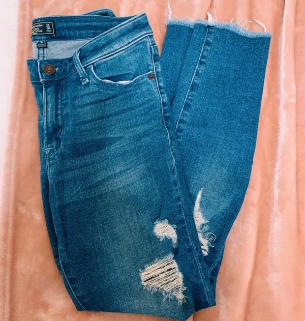 Abercrombie Harper Jeans - Image 2